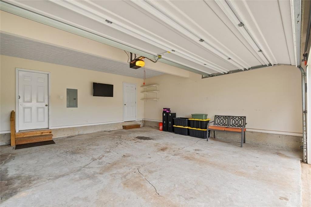 1302 BAYLOR Drive