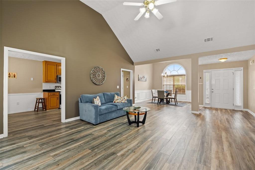1302 BAYLOR Drive