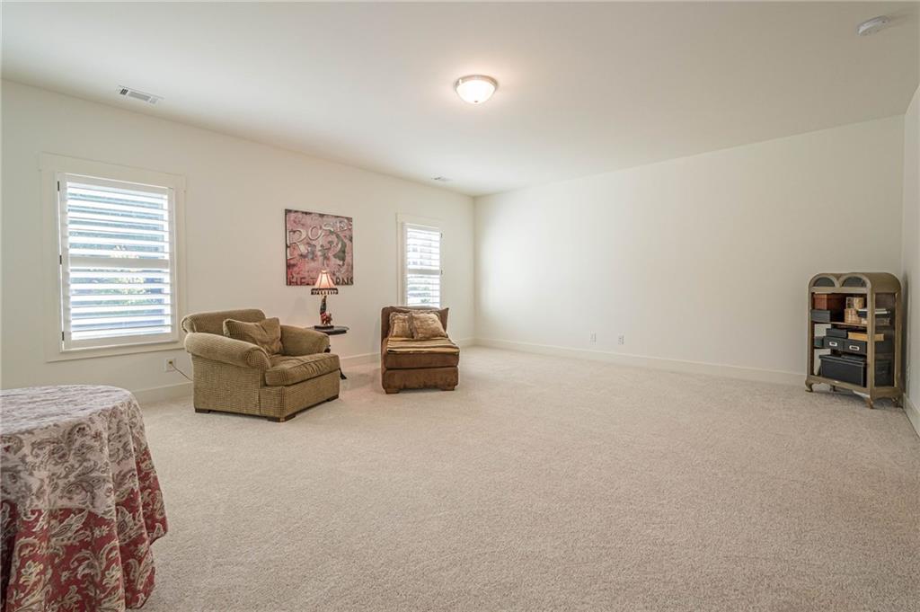 201 IVY MEADOW Way