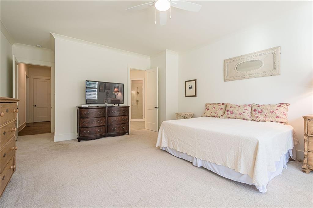 201 IVY MEADOW Way