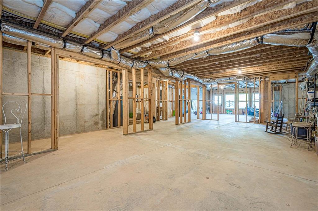 201 IVY MEADOW Way