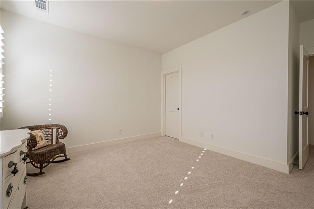 201 IVY MEADOW Way