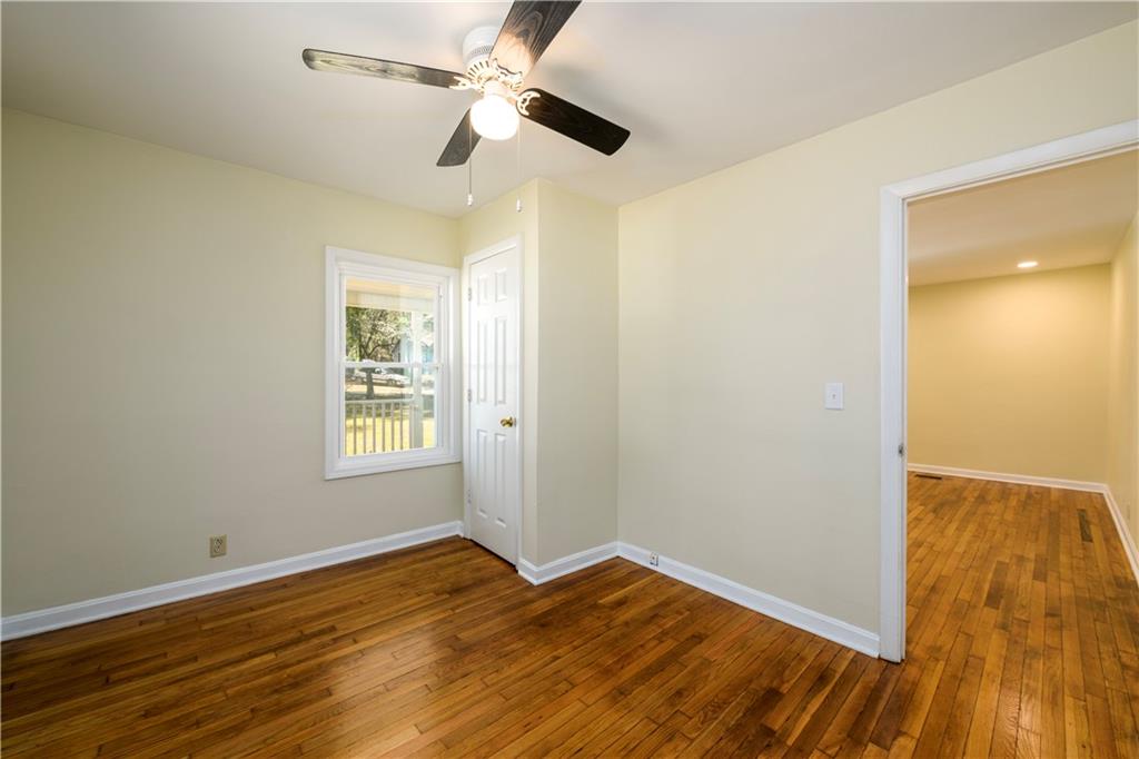 521 GREEN Street