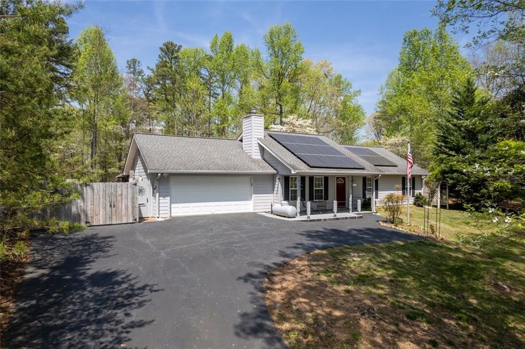 2131 HIGHWAY 136 E