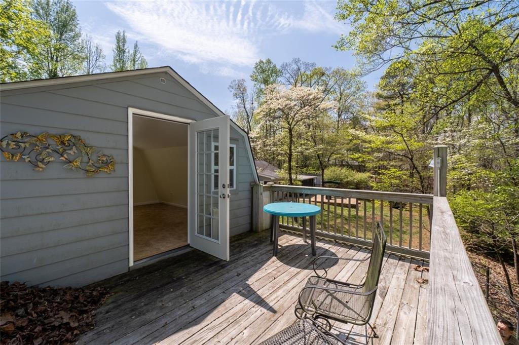 2131 HIGHWAY 136 E