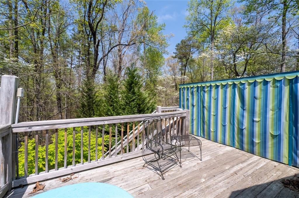 2131 HIGHWAY 136 E