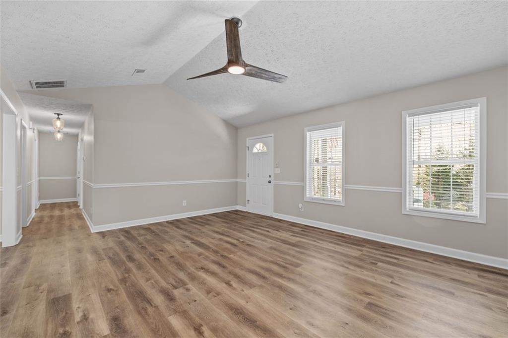 2131 HIGHWAY 136 E