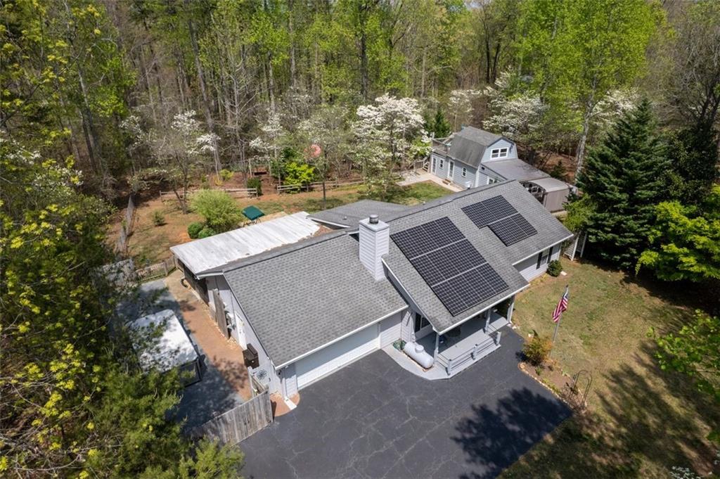 2131 HIGHWAY 136 E