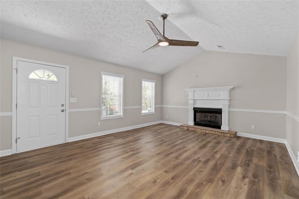 2131 HIGHWAY 136 E