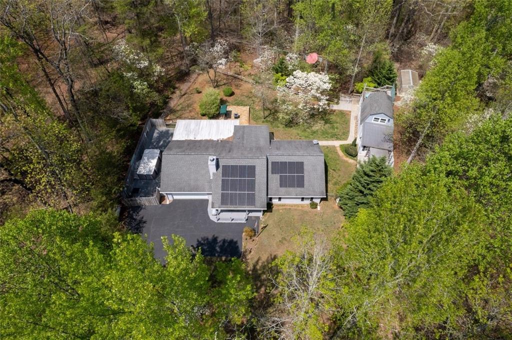 2131 HIGHWAY 136 E