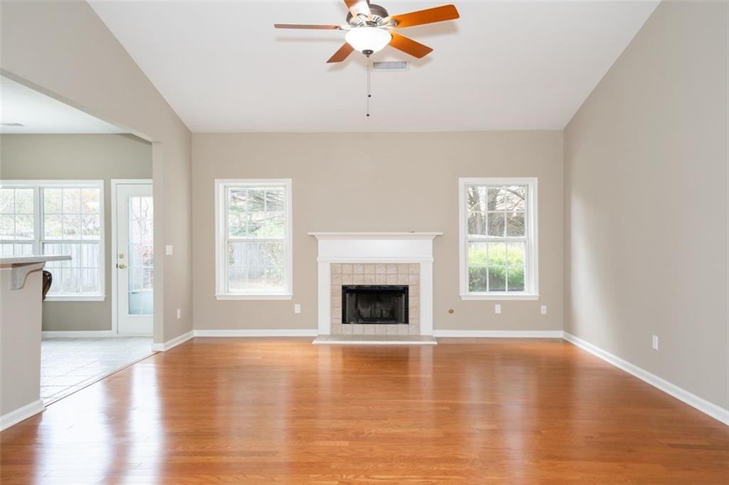 5212 HUNTINGTON CREST Lane