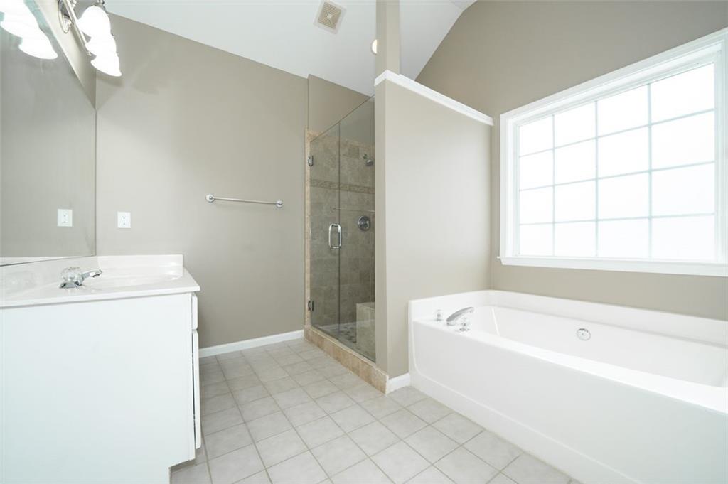 5212 HUNTINGTON CREST Lane