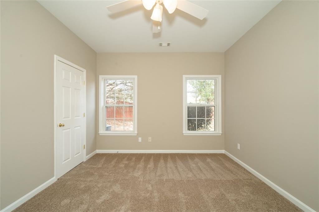 5212 HUNTINGTON CREST Lane