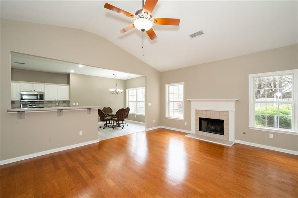 5212 HUNTINGTON CREST Lane