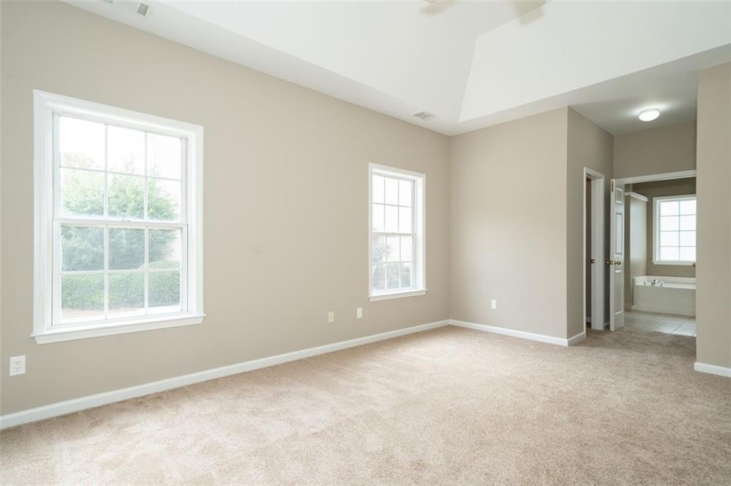 5212 HUNTINGTON CREST Lane