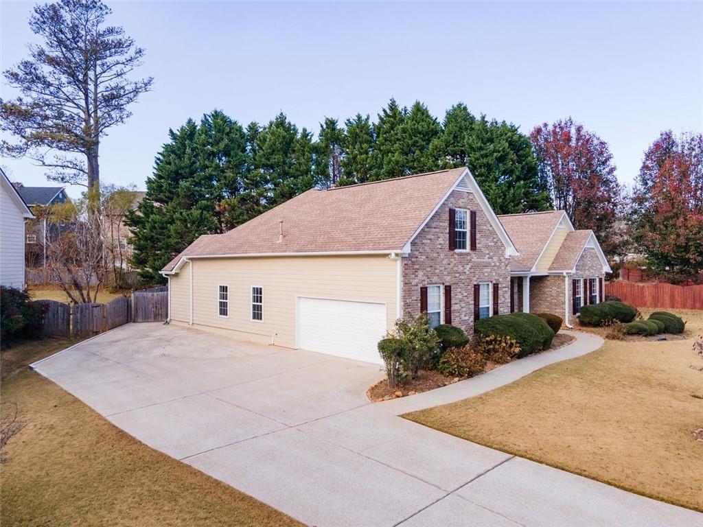 5212 HUNTINGTON CREST Lane
