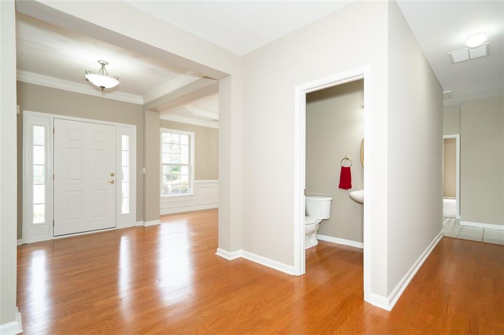 5212 HUNTINGTON CREST Lane