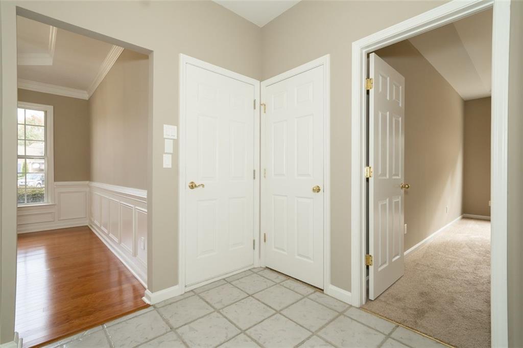 5212 HUNTINGTON CREST Lane