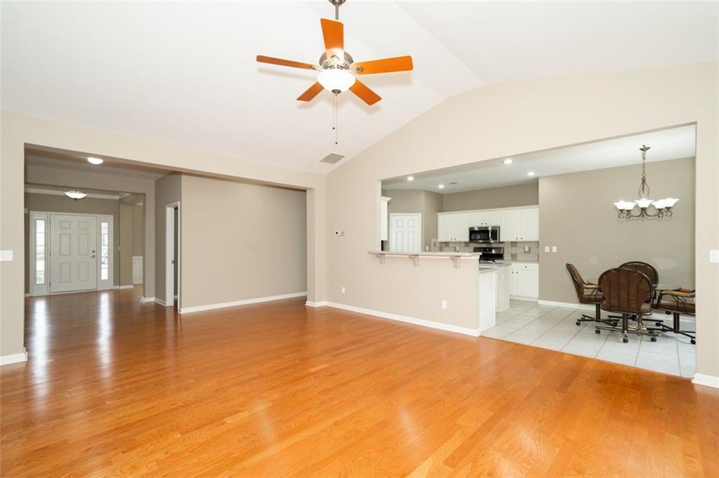 5212 HUNTINGTON CREST Lane
