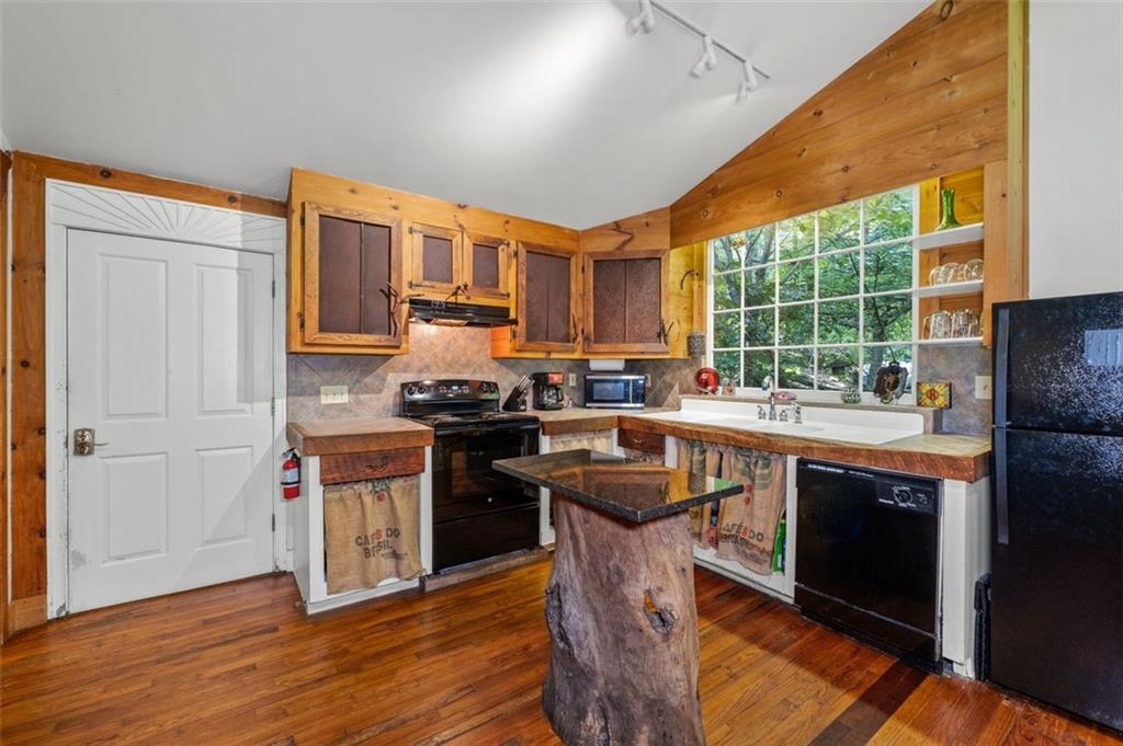1573 CHESTER Road