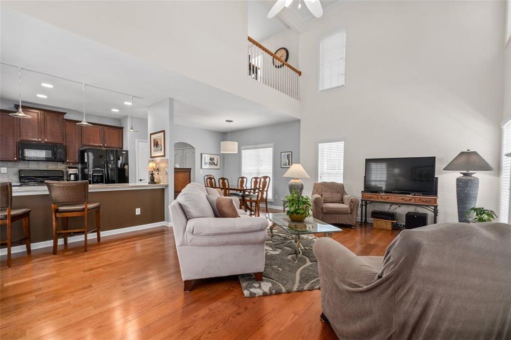 1120 LAKE STATION Court