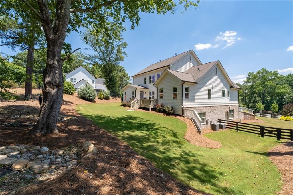 108 WHITE OAK Trail
