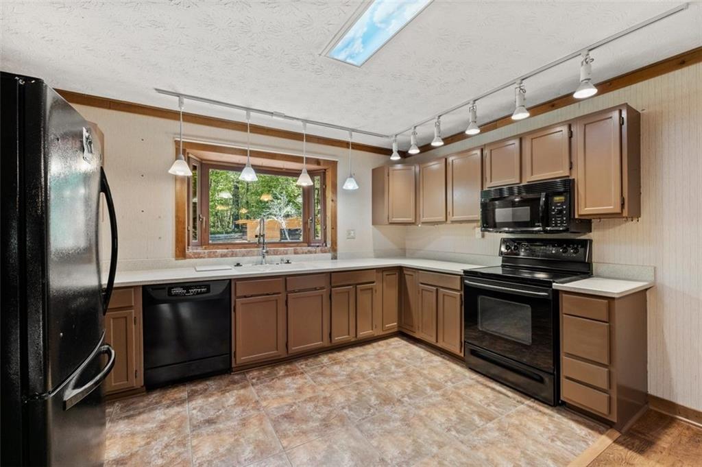 2295 NUTT Road