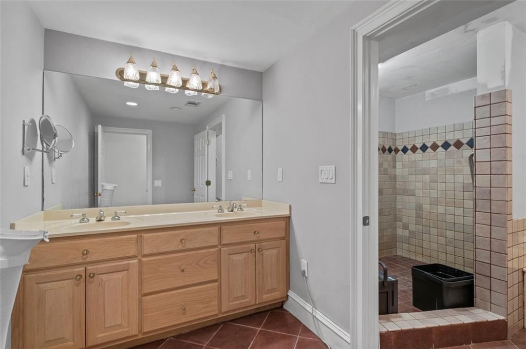 146 CANTRELL Road