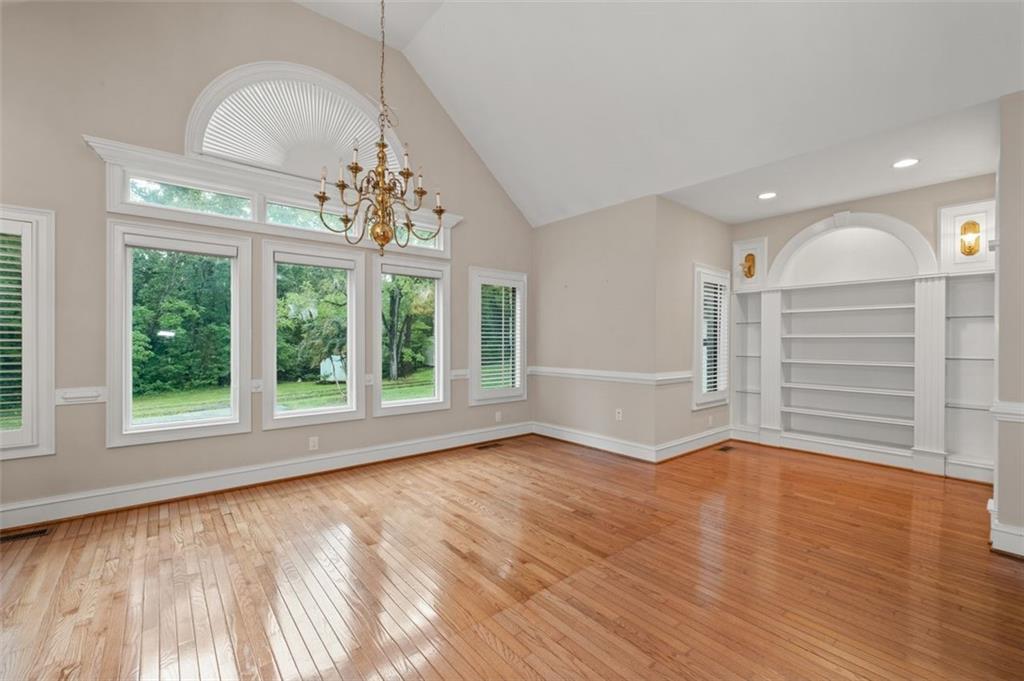 146 CANTRELL Road
