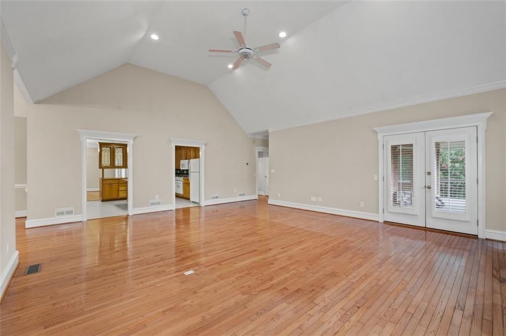 146 CANTRELL Road