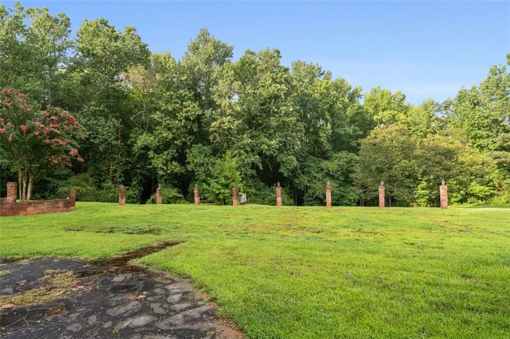 146 CANTRELL Road
