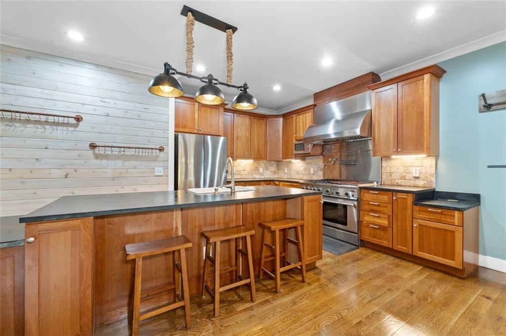 240 PROSPECTOR Way