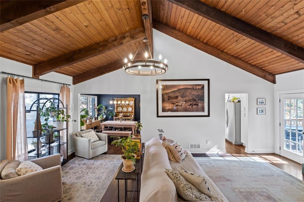 1718 CHRISTIE Drive NE