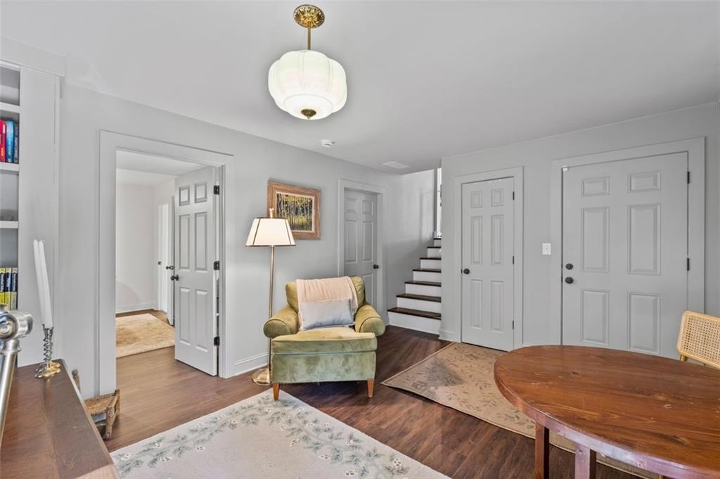 1718 CHRISTIE Drive NE