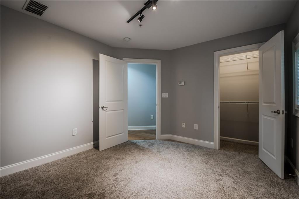 2752 WANDER Lane Unit 27