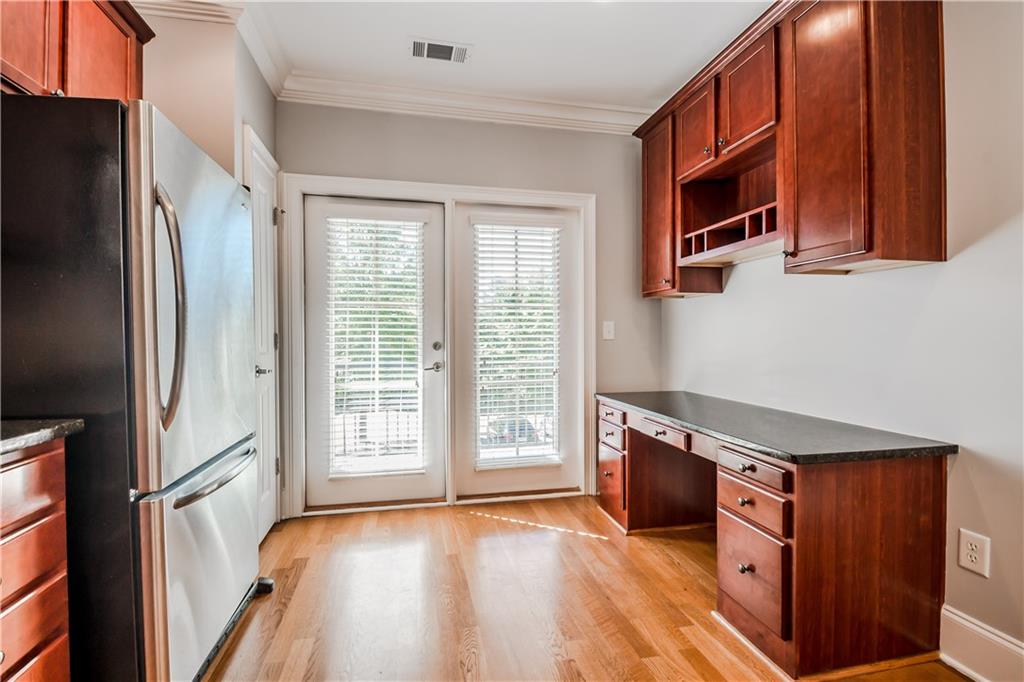 2752 WANDER Lane Unit 27