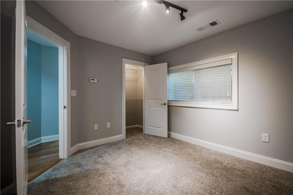 2752 WANDER Lane Unit 27