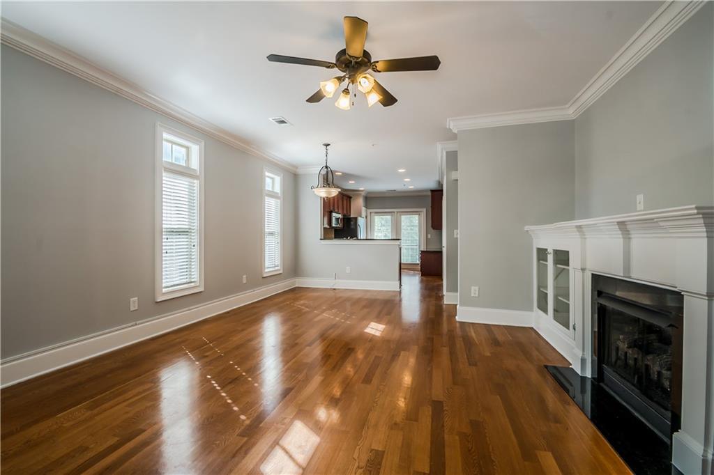 2752 WANDER Lane Unit 27