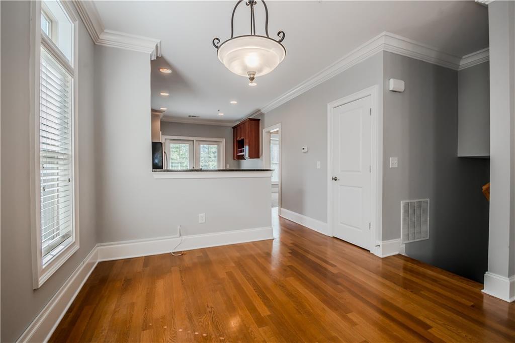 2752 WANDER Lane Unit 27