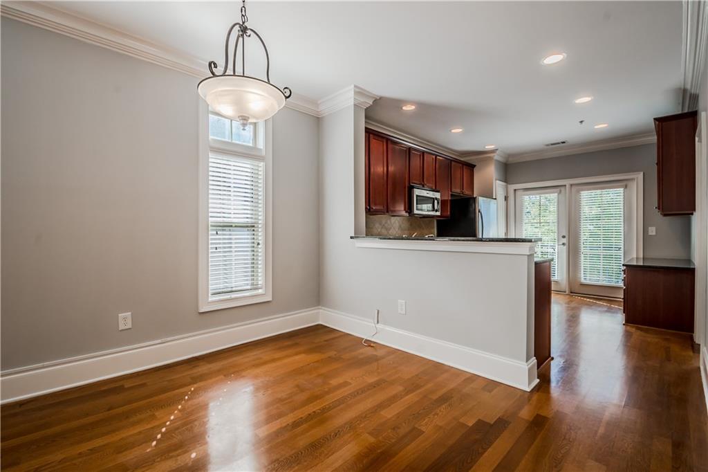 2752 WANDER Lane Unit 27