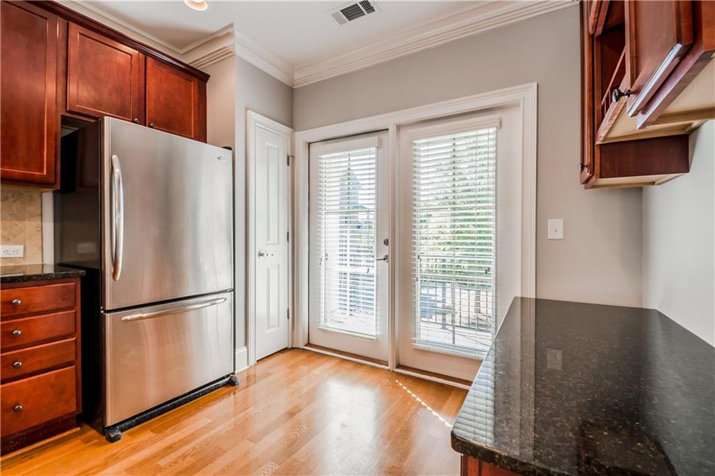 2752 WANDER Lane Unit 27