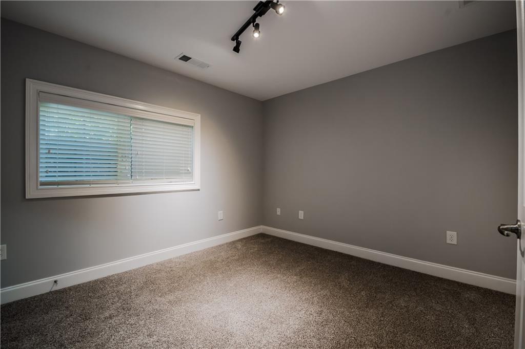 2752 WANDER Lane Unit 27