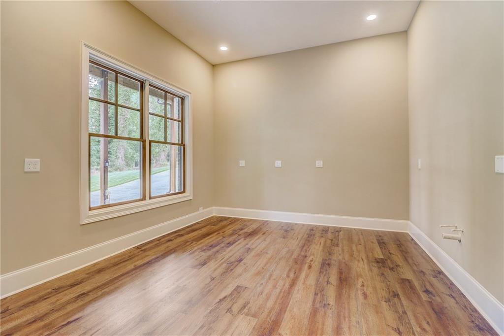 6219 Woodlake Drive
