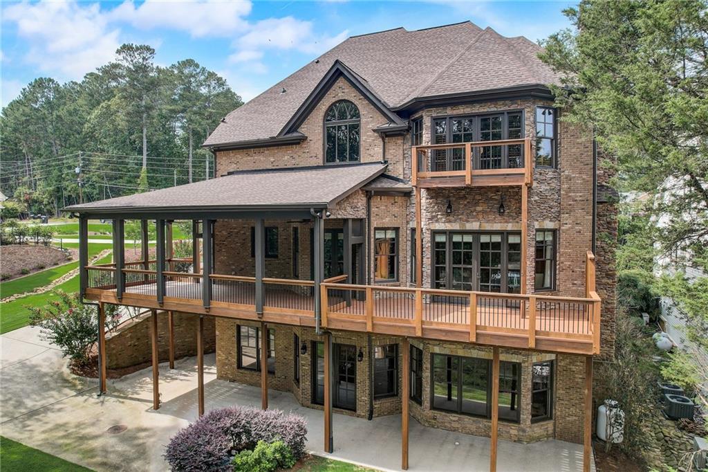 6219 Woodlake Drive