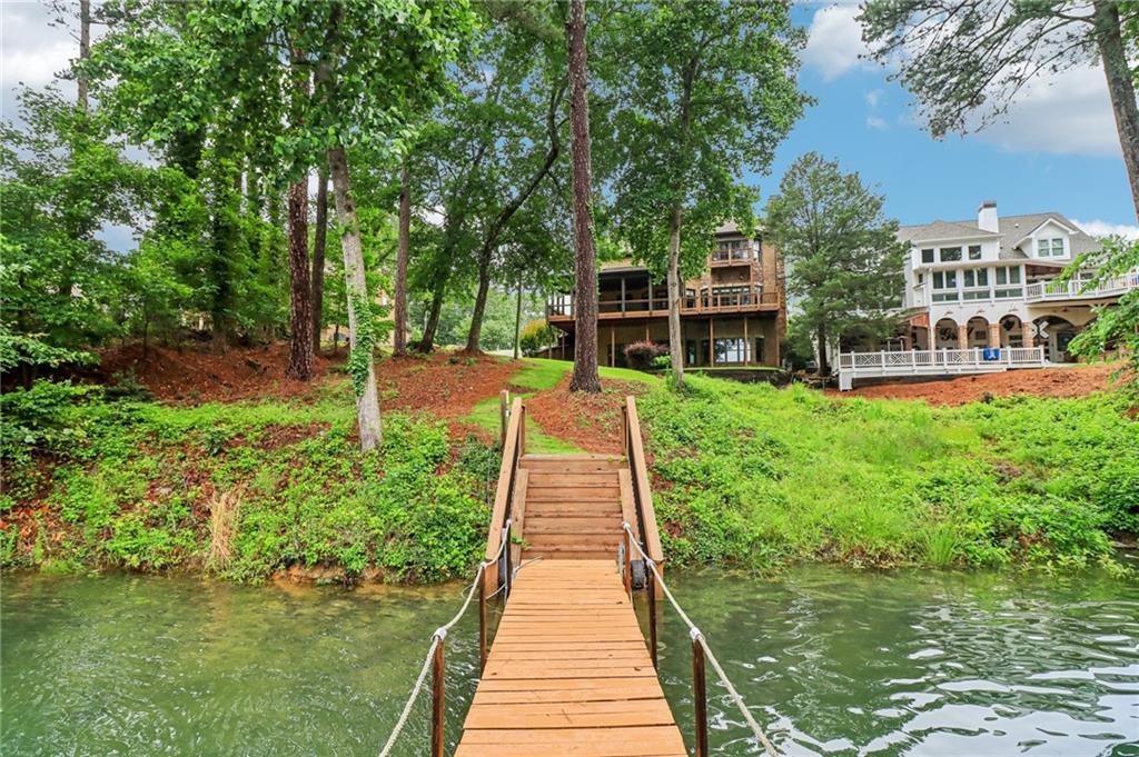 6219 Woodlake Drive