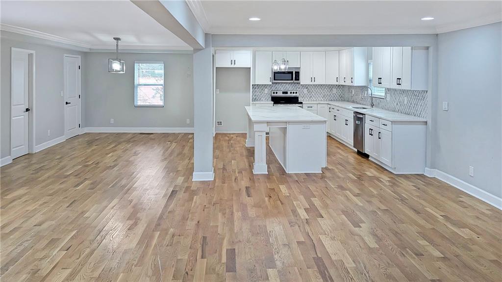 381 Brookwood Drive W