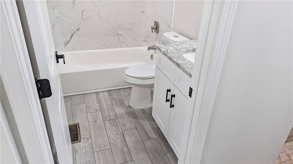 381 Brookwood Drive W