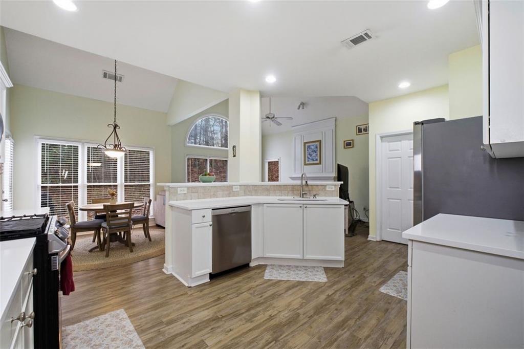 8745 Waterside Drive