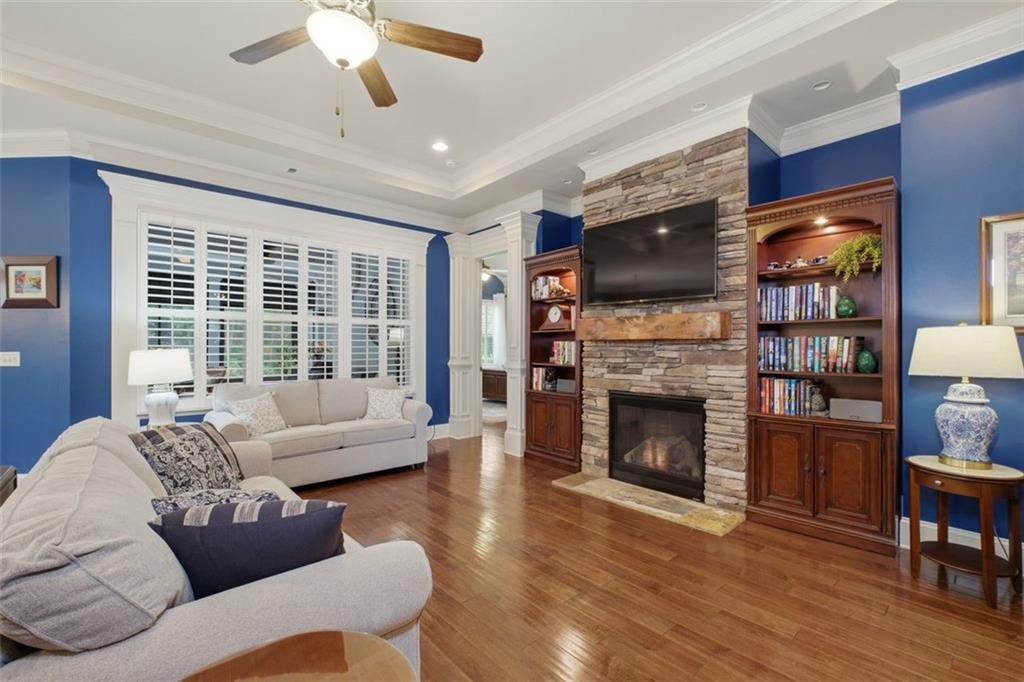 109 Laurel Canyon Trail