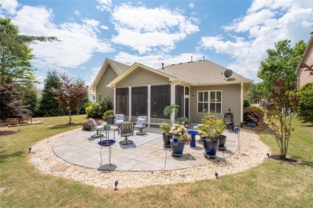 109 Laurel Canyon Trail